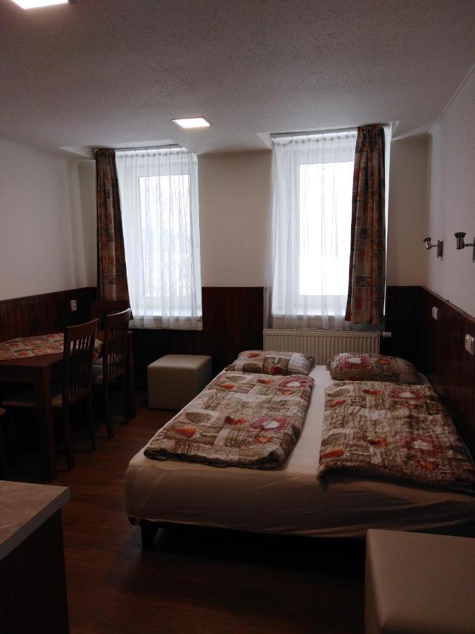 Penzion Zoja Rudník Exteriör bild
